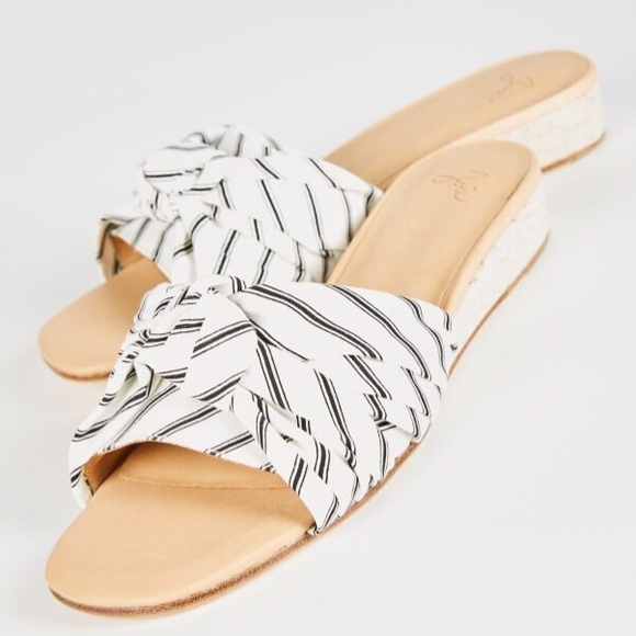 Joie Fabrizia Slide Wedge Sandal Caviar Porcelain - Picture 6 of 8